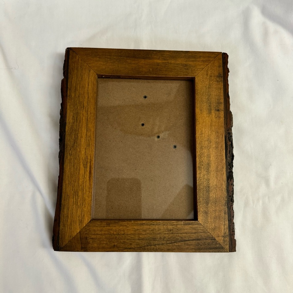 Threshold Rustic 4x6 Photo Frame - Picture 4 of 5